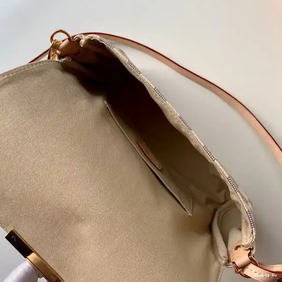 Vuitton Favorite PM Louis 0622